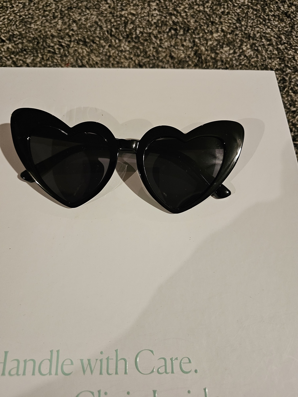 Women's Heart-Shaped Black Sunglasses